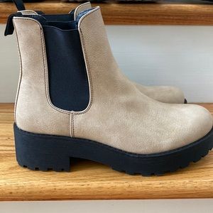 NEW! Dirty laundry map booties